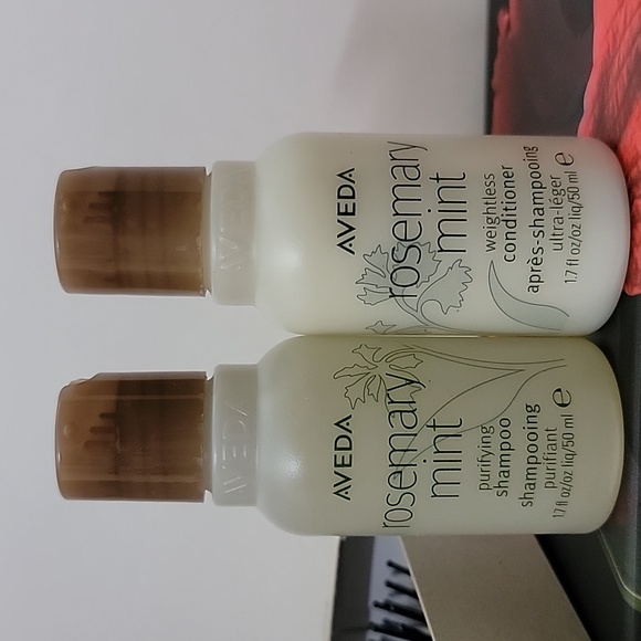 AVEDA GIFT SET. WOODEN MINI PADDLE HAIR BRUSH (7 1/2"), Shampoo + Conditioner - Picture 4 of 8